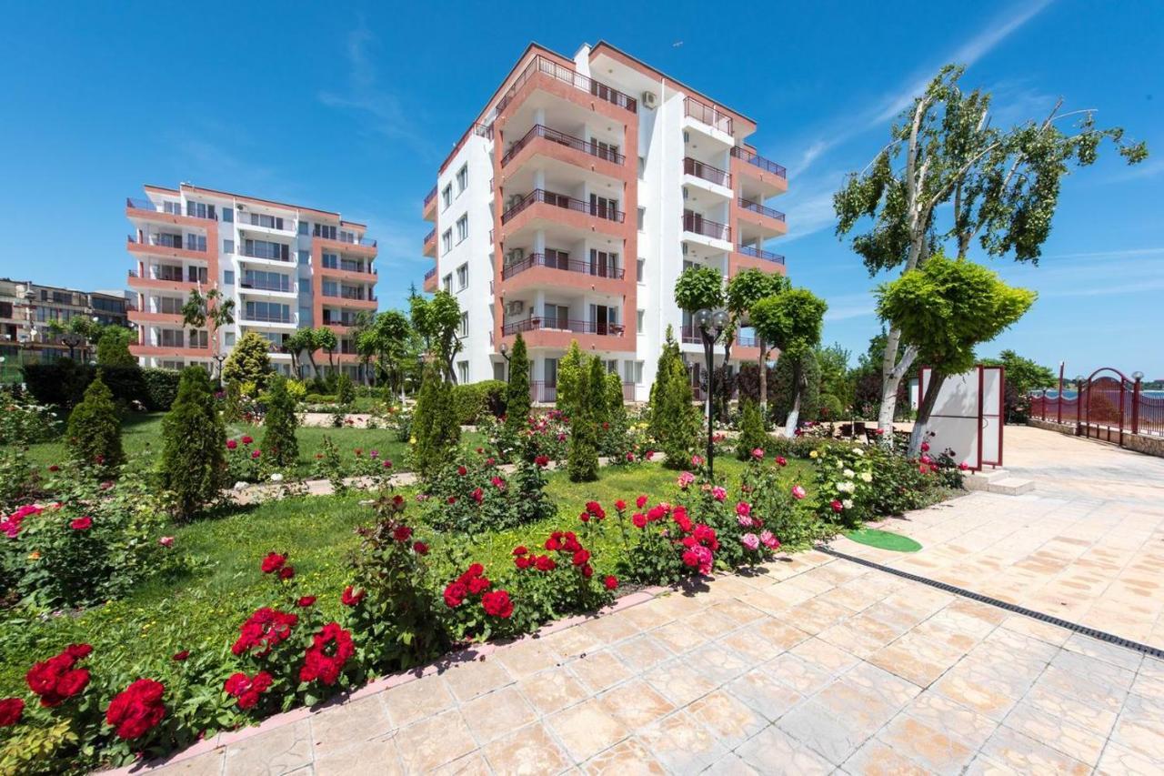 רבדה Gt Riviera Fort Beach Apartments מראה חיצוני תמונה
